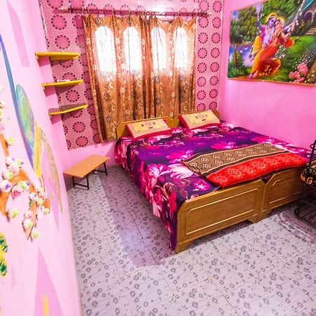 Somit Paying Guest House Varanasi Exteriör bild