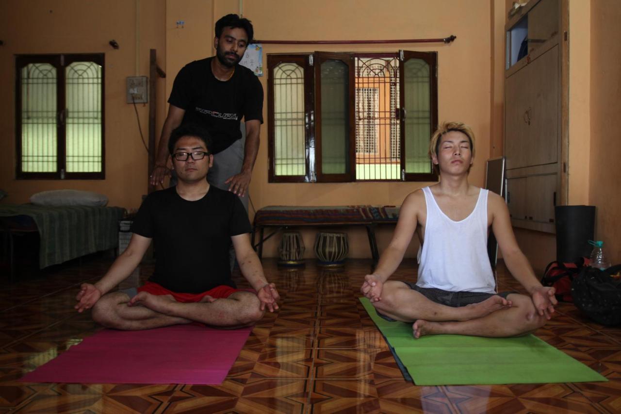 Somit Paying Guest House Varanasi Exteriör bild