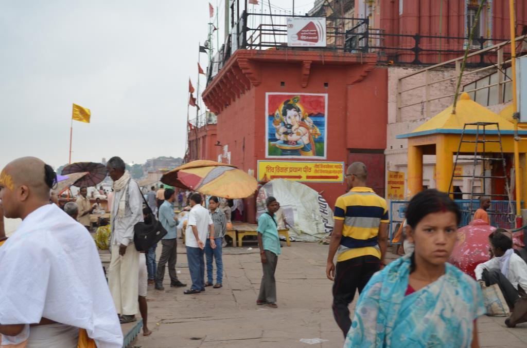 Somit Paying Guest House Varanasi Exteriör bild