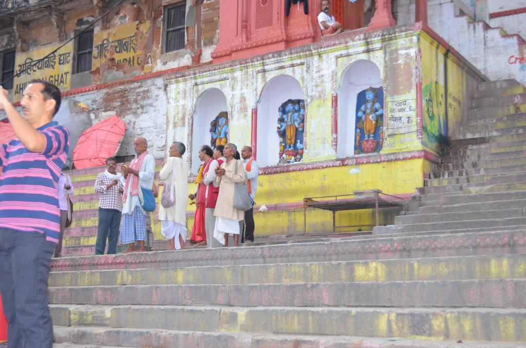 Somit Paying Guest House Varanasi Exteriör bild