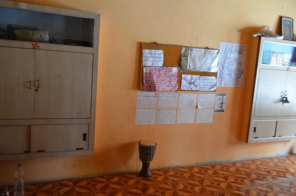 Somit Paying Guest House Varanasi Exteriör bild