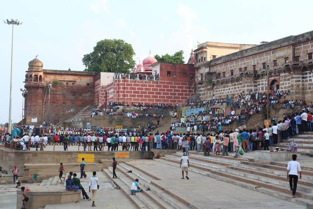 Somit Paying Guest House Varanasi Exteriör bild
