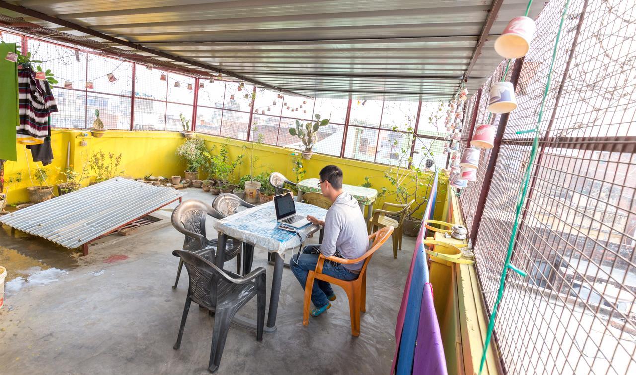 Somit Paying Guest House Varanasi Exteriör bild