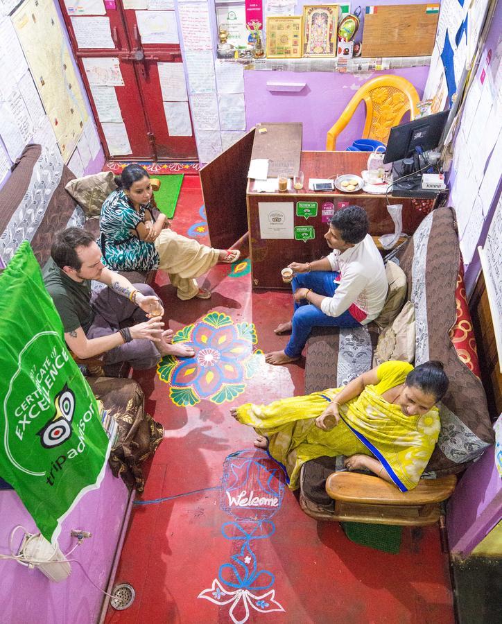 Somit Paying Guest House Varanasi Exteriör bild